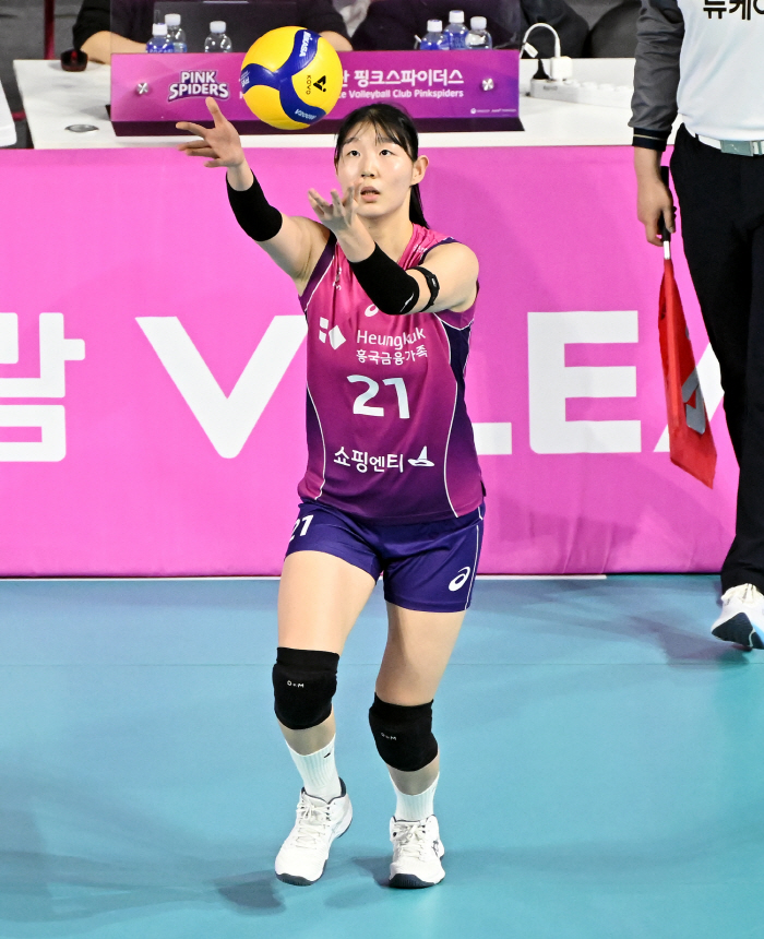 '김연경을 보좌할 자격' 분노한 伊명장의 일침 "기회를 주면 가치를 보여…