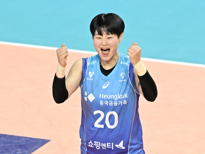 '김연경을 보좌할 자격' 분노한 伊명장의 일침 "기회를 주면 가치를 보여…