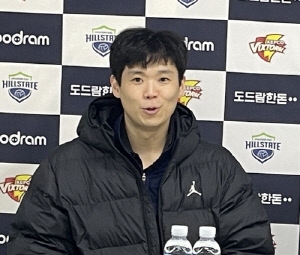 리베로로 변신한 천재 공격수 서재덕 