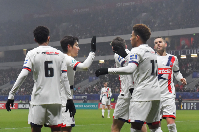 이강인 충격 소식! PSG 수뇌부 '여름 방출 결정'…올 여름 아스널 이…