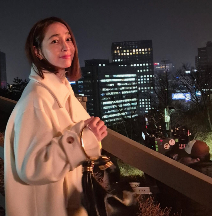 이민정, ♥이병헌이 찍어줬나..애교 폭발 "이렇게 흔들리게 찍기 있기 없…