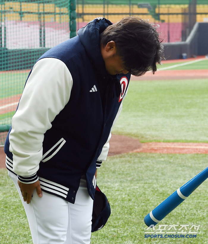 양의지 박석민 이승엽이 연신 고개 숙인 청주야구장, 두산과 한화의 시범경…