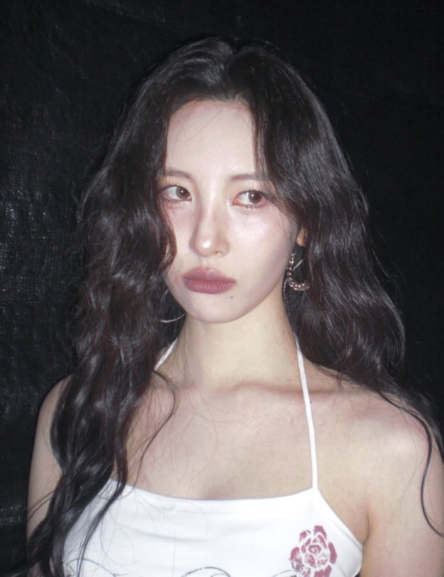 [SCin스타] 선미, 슬랜더 몸매의 정석..군더더기 없는 '뼈말라' 비…