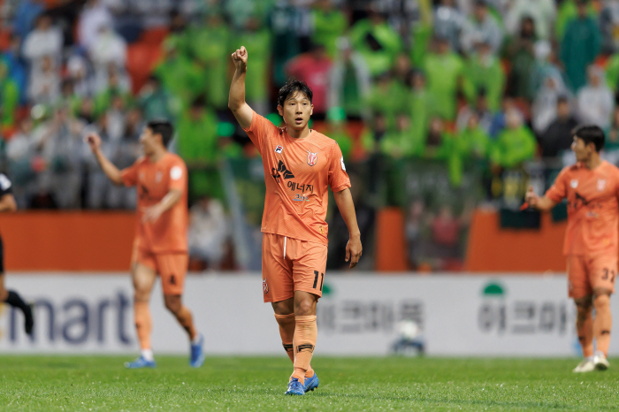 [현장라인업]'코뼈 골절' 조현우, 홍명보호 발표 앞두고 선발 복귀…제주…