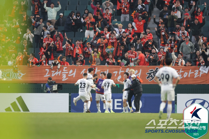 "김경민 딸깍 극장골!" 강원,파상공세 전북에 1대0승...전북전 5연승…