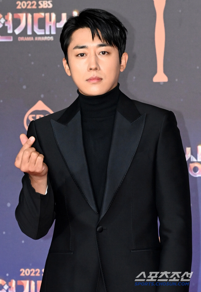 [공식] '뺑소니' 김호중 직격타 받은 손호준, 신생 소속사 차렸다..매…