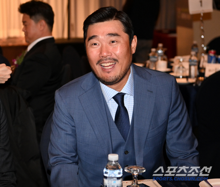 '난공불락 포크볼, 선발 보인다' 최성영 호투 NC, KIA 꺾고 시범경…