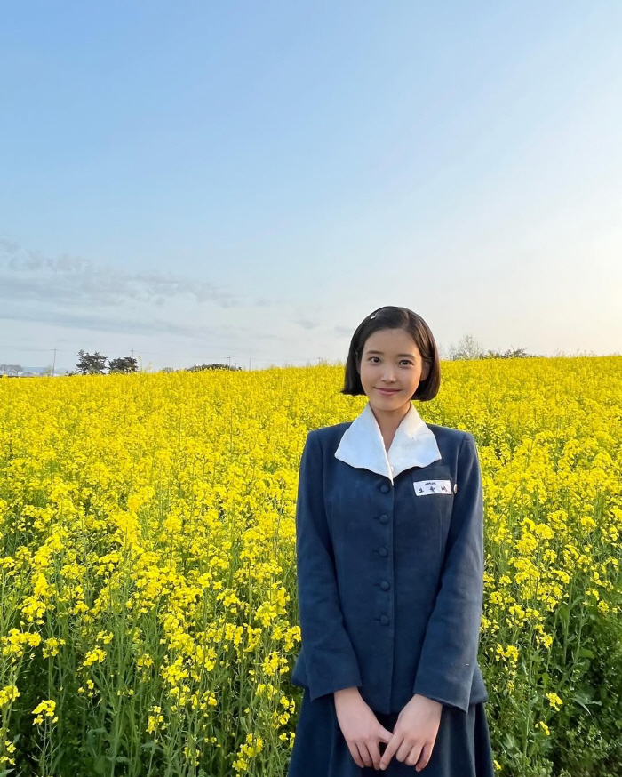 [SCin스타] 애순♥관식 어디가고..아이유, 박보검과 '폭싹' 촬영장서…
