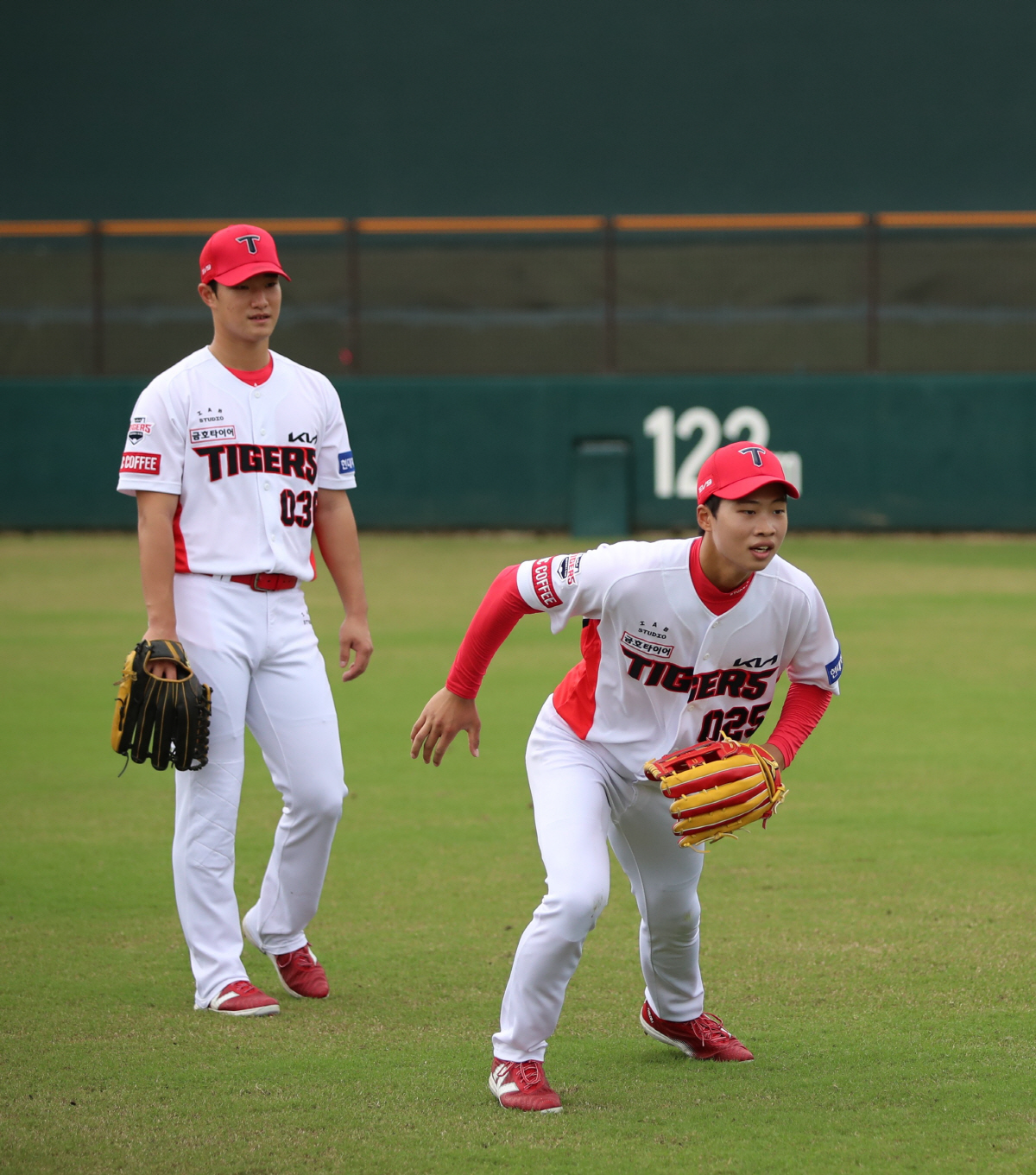"KIA에 물건이 나타났다" 첫 선발 내보냈더니, 3출루 해버리네...1…