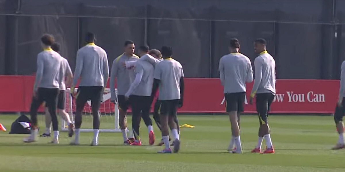 [속보]충격 실화...'EPL 킹' 살라 vs '리버풀 부주장' 아놀드,…