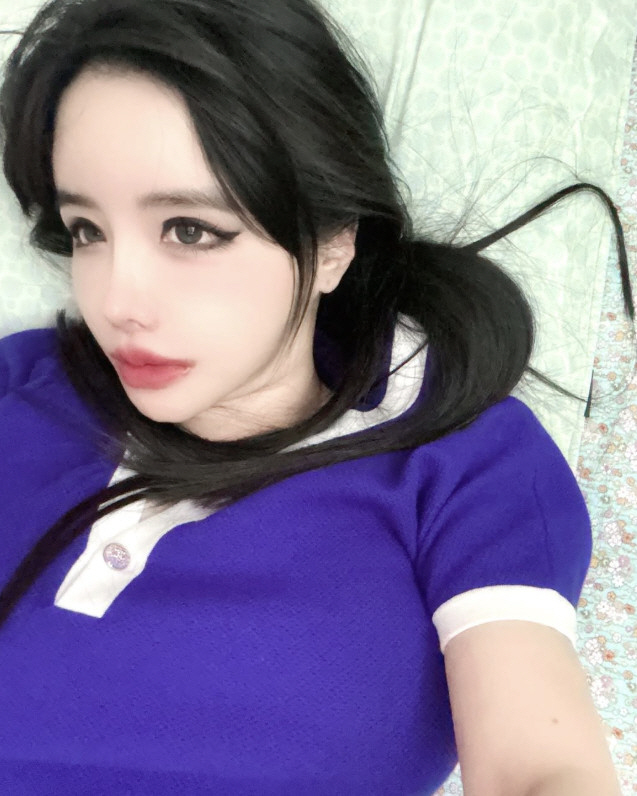 '이민호 셀프 열애설' 박봄, 건강 회복했나…휴식 끝내고 또 새 계정 오…