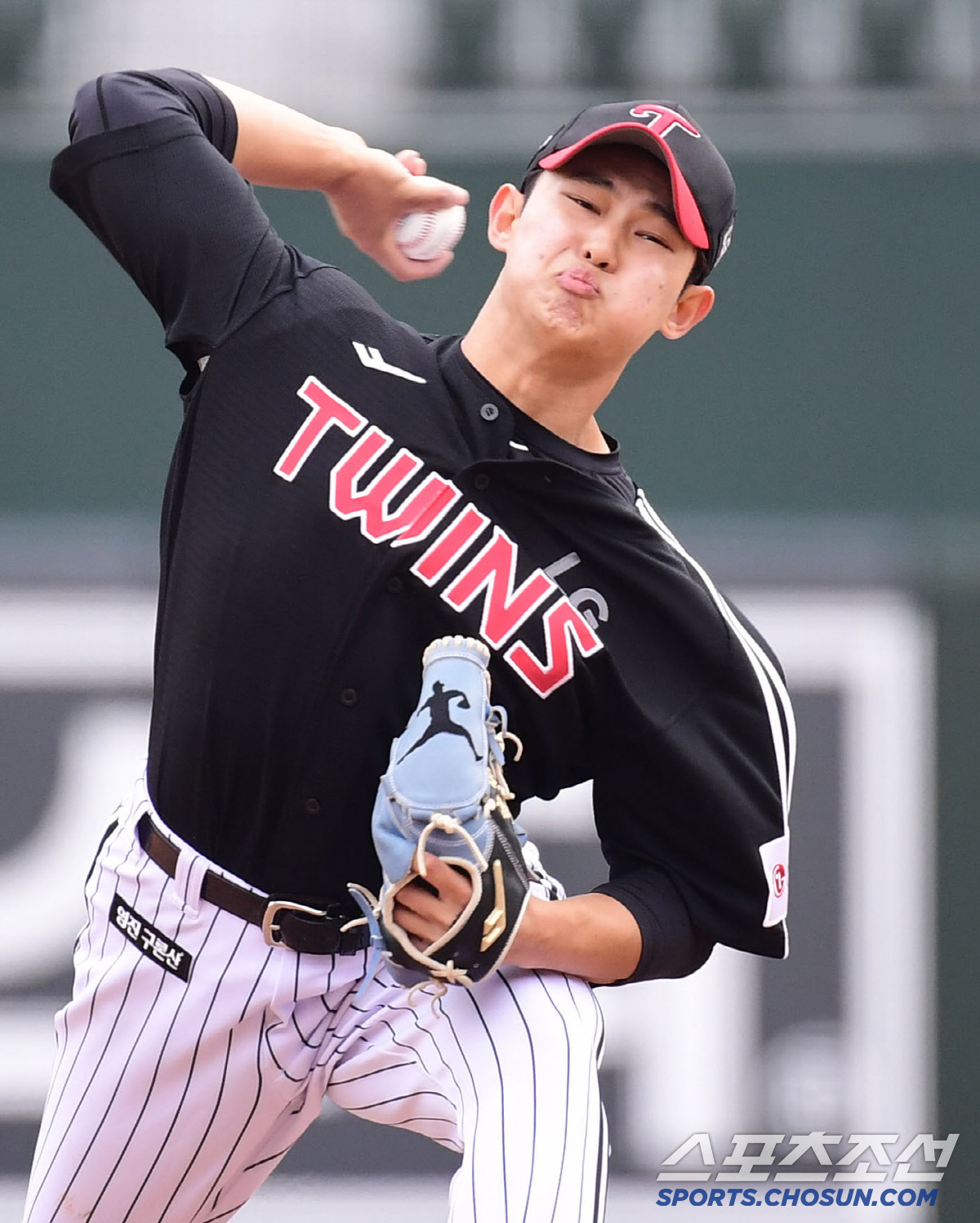 154km 신인 마무리가 2아웃잡고 갑자기 2볼넷. 염갈량은 오히려 칭찬…