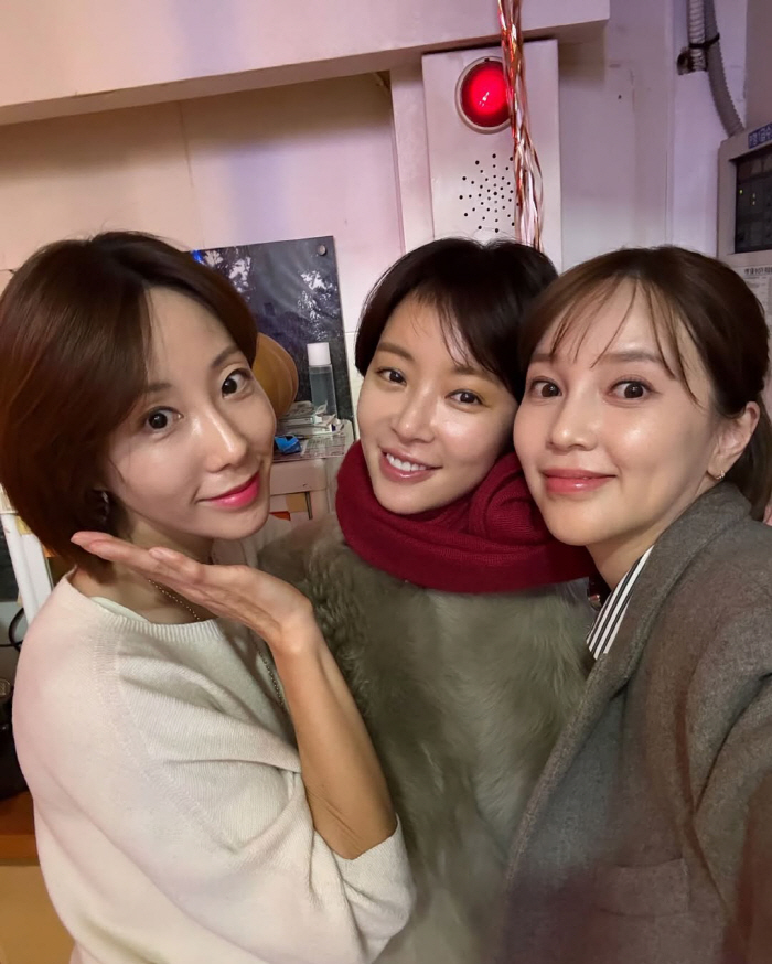 ‘배용준♥’ 박수진, 늙지 않는 미모 ‘깜짝 근황’..“고등학생 같아” …