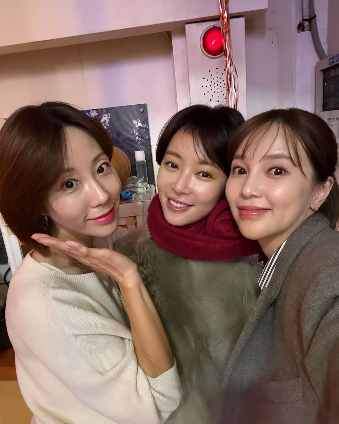‘배용준♥’ 박수진, 늙지 않는 미모 ‘깜짝 근황’..“고등학생 같아” …