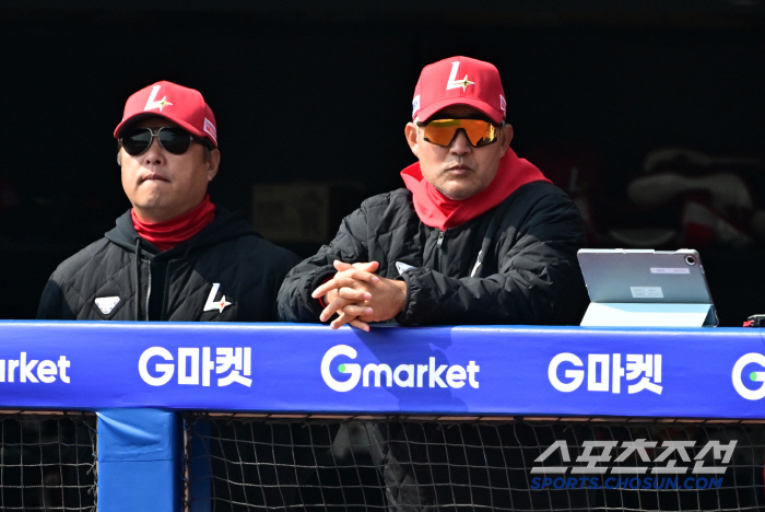'헛스윙 또 헛스윙' KKKKK 진짜? 밀려났던 1라운더 대반격 시작하나
