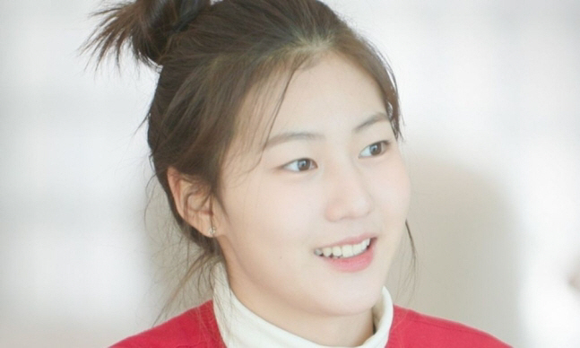 JYP 러브콜 거절→골프 선수 준비… ‘국민 조카’ 송지아, 프로의 길 …