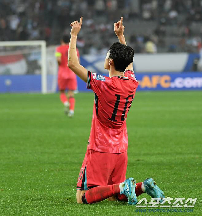 '2선은 넘치는데' 상대적으로 불안한 3선, 해결책은 '축구도사' 이재성