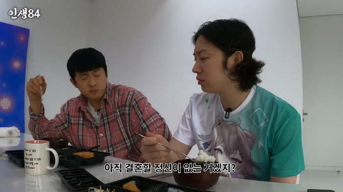 김희철 "父, 결혼하면 며느리 힘들까봐 제사도 없앴다..부모님들은 속 터…