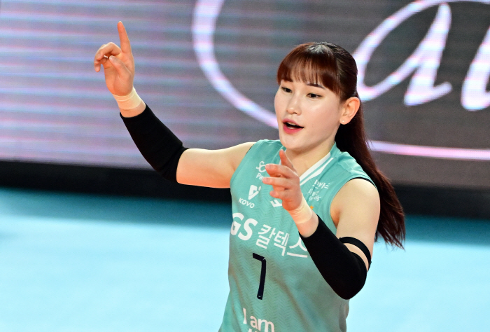 '악!' 무릎 감싸쥔 안혜진, 긴 부상+재활 이겨냈는데…또 쓰러졌다 '아…