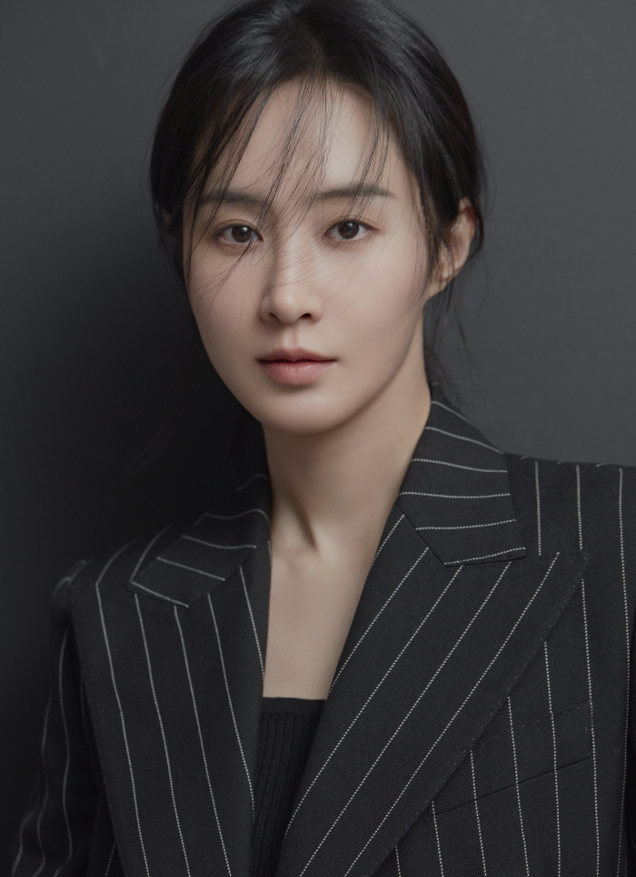 [SC인터뷰] "임신 중에 흡연까지"…'침범' 권유리, 예쁨 벗고 거친 얼굴로(종합)
