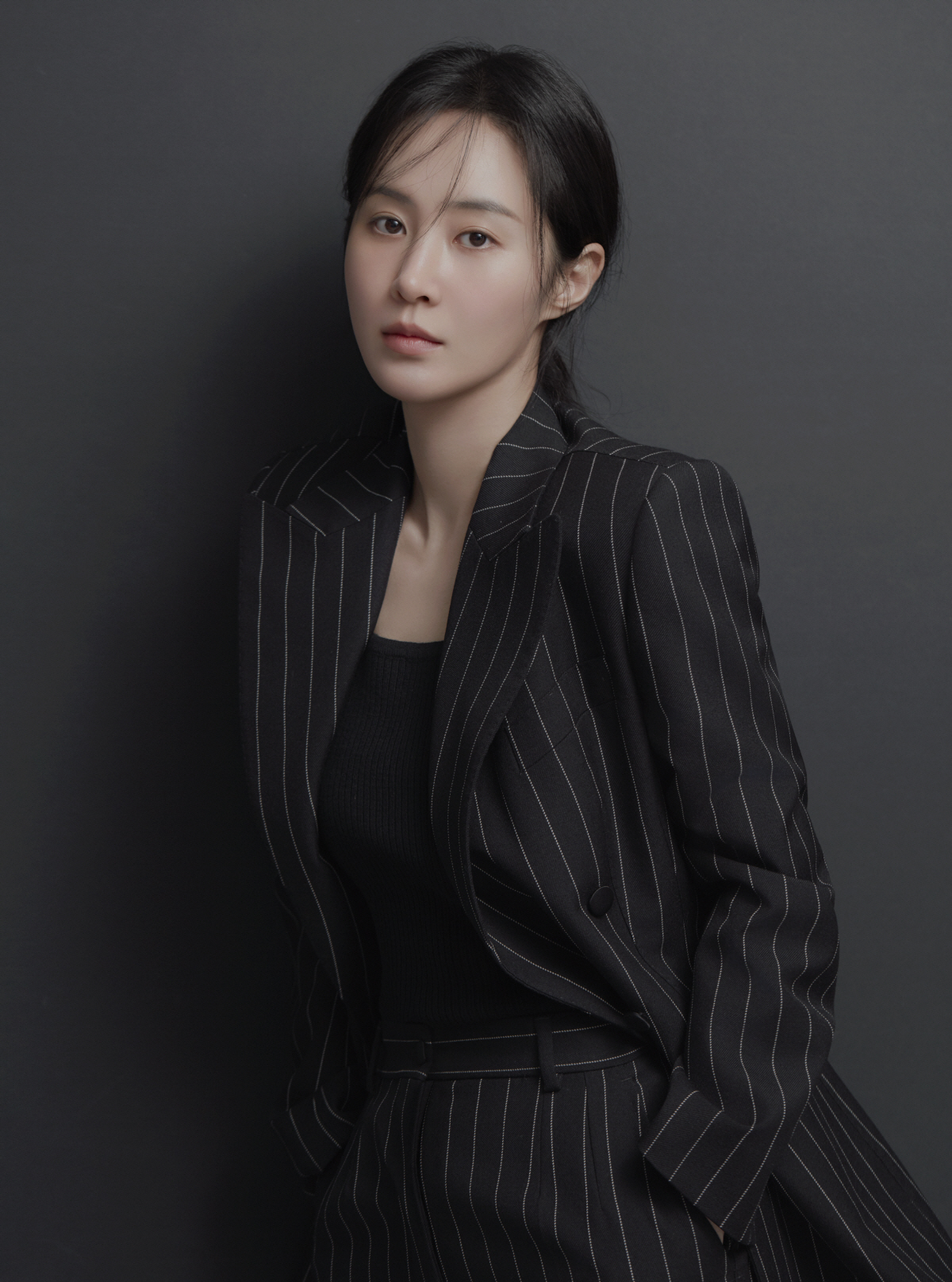 [SC인터뷰] "임신 중에 흡연까지"…'침범' 권유리, 예쁨 벗고 거친 …
