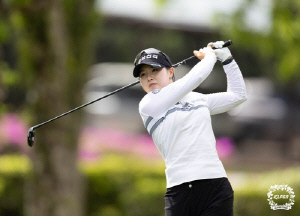 KLPGA '버디 폭격기' 고지우, 시즌 개막전 첫날 버디 9개