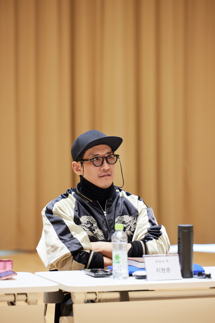 이영애 연극 '헤다 가블러' 베일 벗었다..첫 리딩 열정 현장 공개