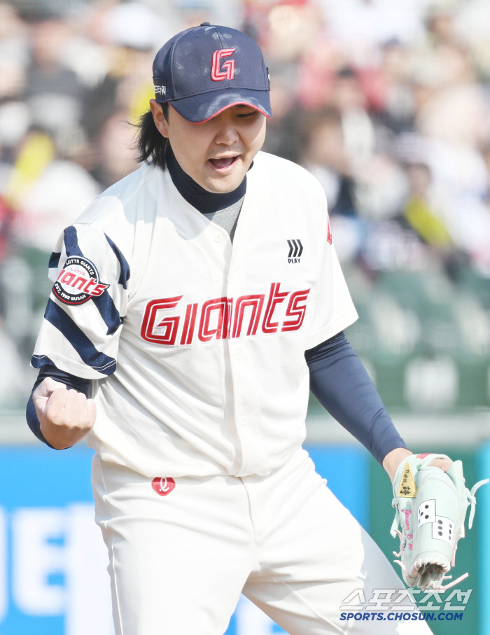 '5선발 확정→첫등판 흔들' 나균안, 무게감은 차고 넘친다…물음표 지우기…