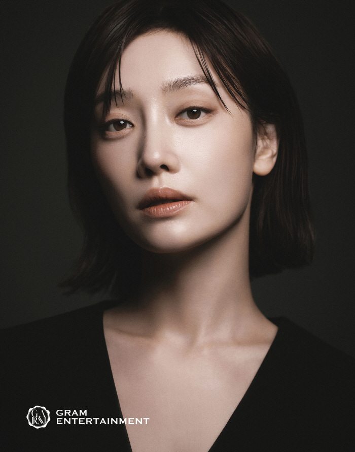 [공식] '학폭 논란 종결' 김히어라, 오컬트 영화 '구원자'로 컴백