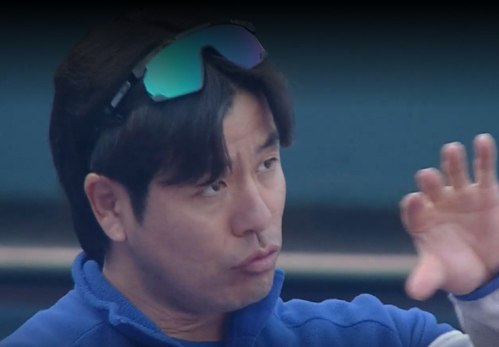 "찬승아, 여기야, 여기" '첫 시련' 슈퍼루키 향한 최고 포수의 다급한…