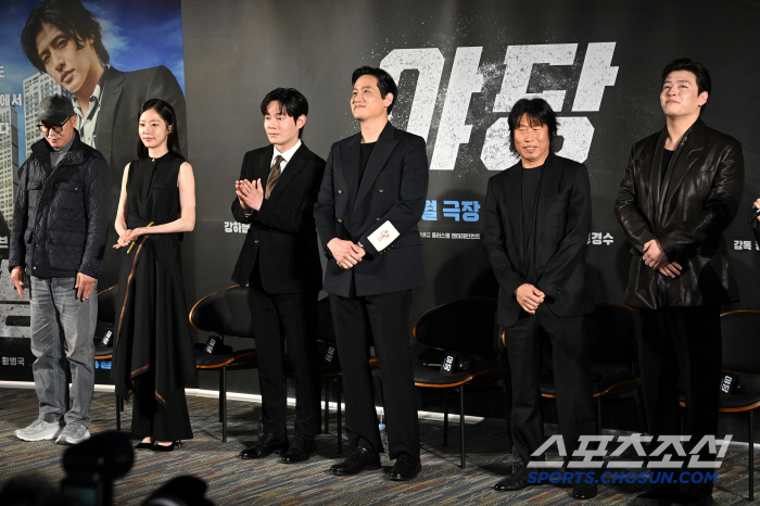 [SC현장] 검사 된 유해진, 이렇게 안 궁금할 수가…'야당'서 안 맞는…