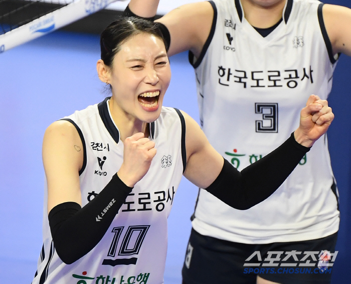 "실바 하나만 잡는다" 쿠바 괴물 상대로 5블록 '꽁꽁'…1189일만의 …