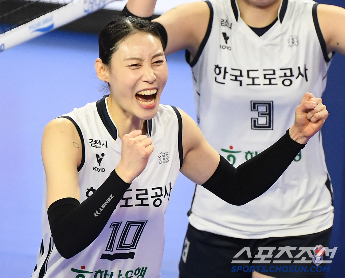 "실바 하나만 잡는다" 쿠바 괴물 상대로 5블록 '꽁꽁'…1189일만의 …