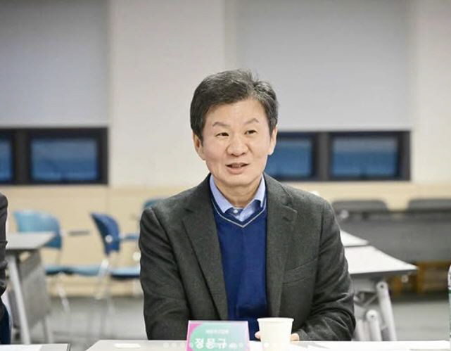 '천안서 급상경'정몽규 회장의 여자축구 깜짝 간담회,소통 행보의 시작 "…