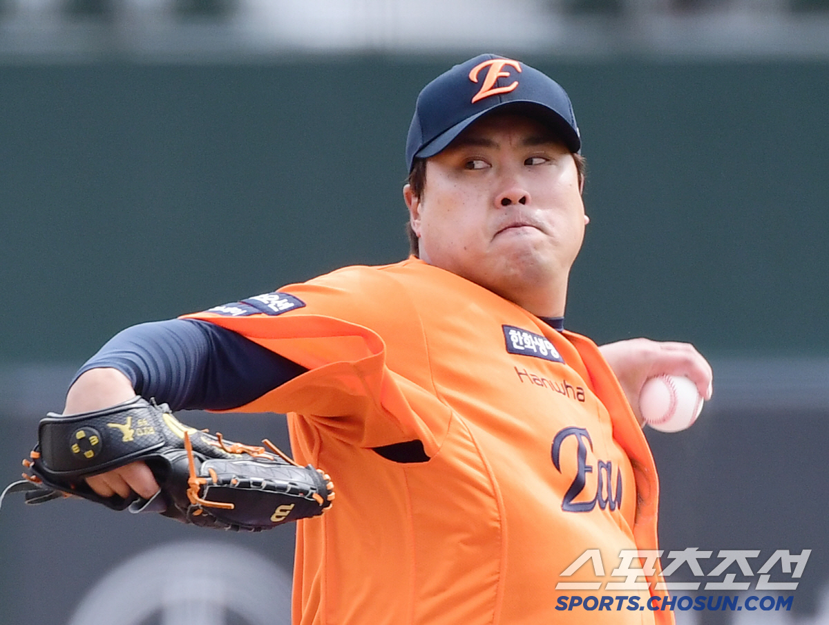 류현진 시범경기 '첫선' 어땠나? 최고 147㎞ 직구→112㎞ 슬로커브 …