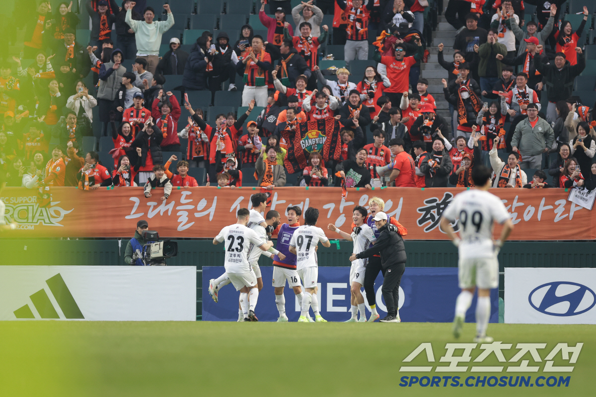 '빅2' 대전은 제주, 울산은 수원으로→다시 시작된 김천과 강원의 '돌풍…