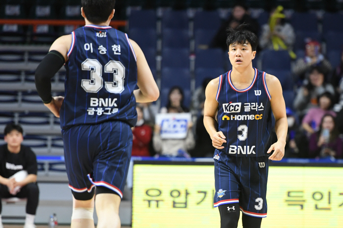 [현장분석] KCC 더블팀, 트리플 팀. 삼성 코번의 괴력. 34P-13…