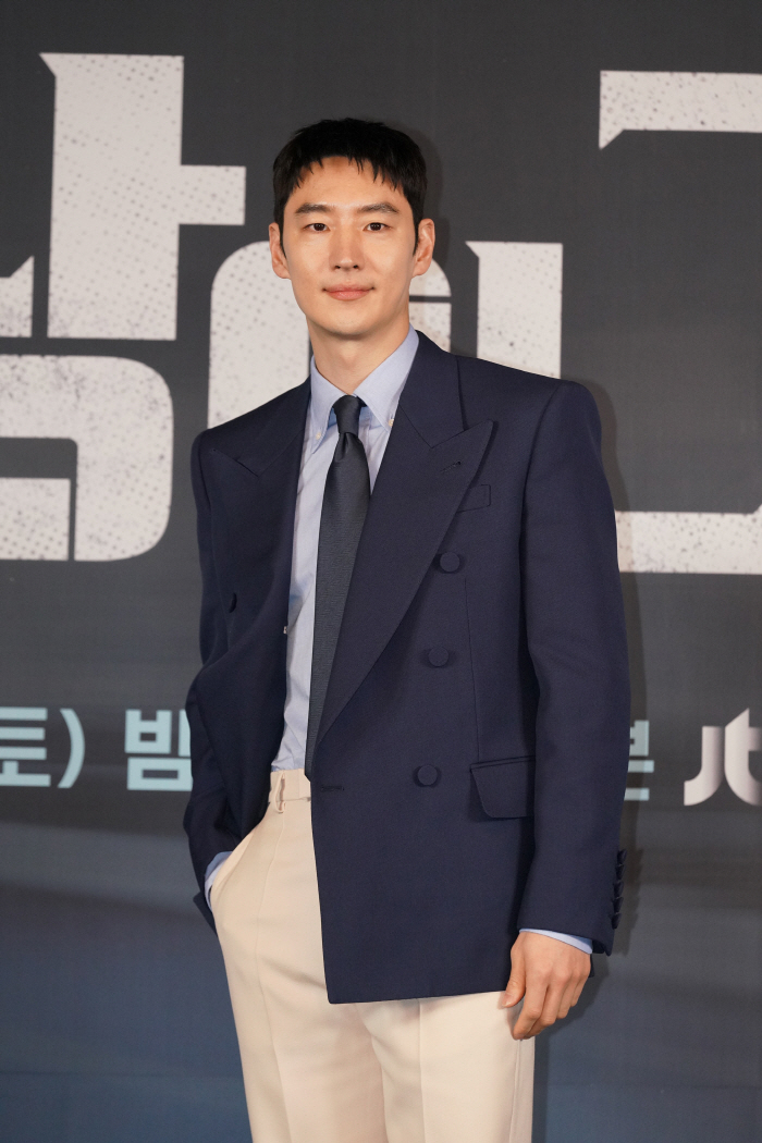 이제훈, 건설 회사 팔더니 이번엔 게임 회사 인수한다..판 뒤엎는 '역발…
