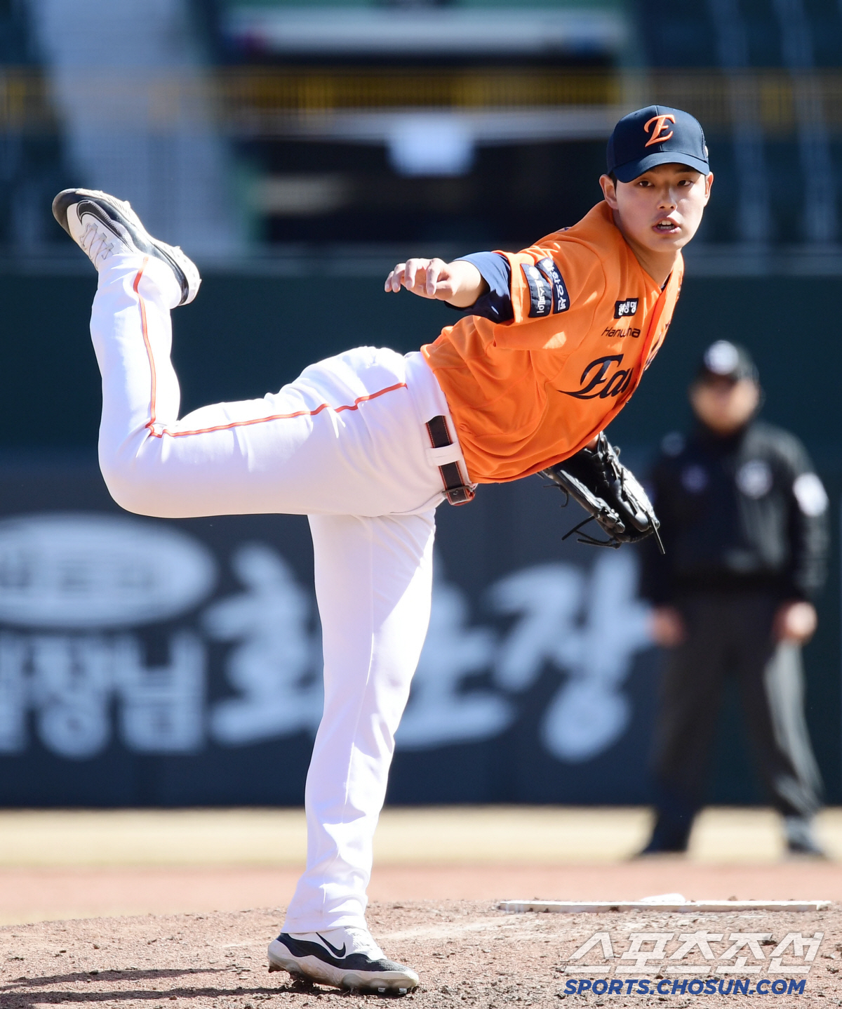 78억 몸값 이유있었네! 70구 준비한 엄상백, 롯데전 44구로 5이닝 …