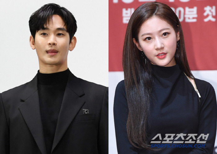 '가을 이별→겨울 셀카?' 김수현 '거짓 해명' 논란에 "2020년 연초 겨울에 찍은 것"[공식]