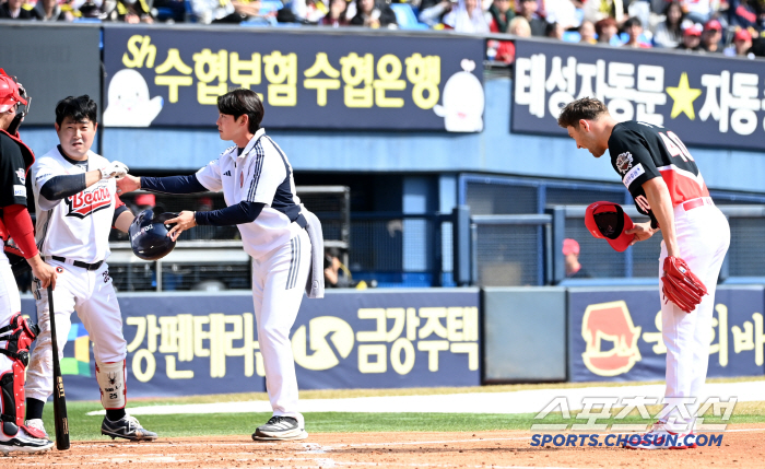 KIA 원투펀치에 '152억 귀하신 몸' 깨질 뻔 → 어제는 사구 오늘은…
