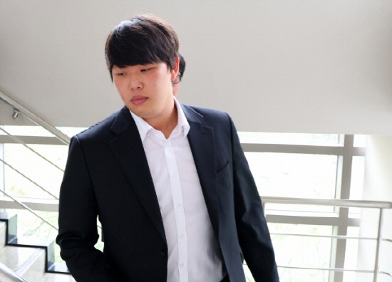'1차지명 특급 유망주의 비극' 미성년자 성 착취→음주 운전→끝내 무기 …