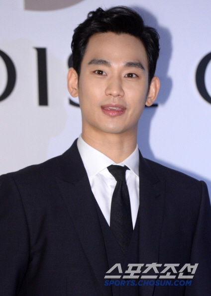 김수현, 줄 서던 광고가 '줄줄이 손절'…A4 9장 긴급 입장문도 안 통했다[SC이슈]
