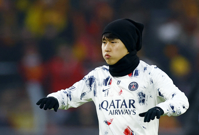 [속보]'PSG 방출 후보' 이강인, 박지성 후계자로 초대형 이적?...…