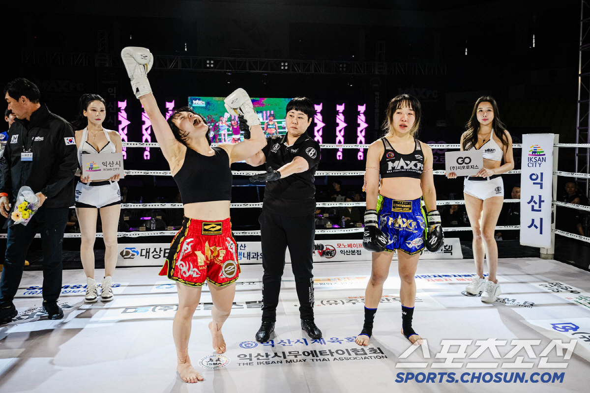 김준화 2대1 판정승, 챔피언 벨트 지켰다. MAX FC 10주년 대회 …
