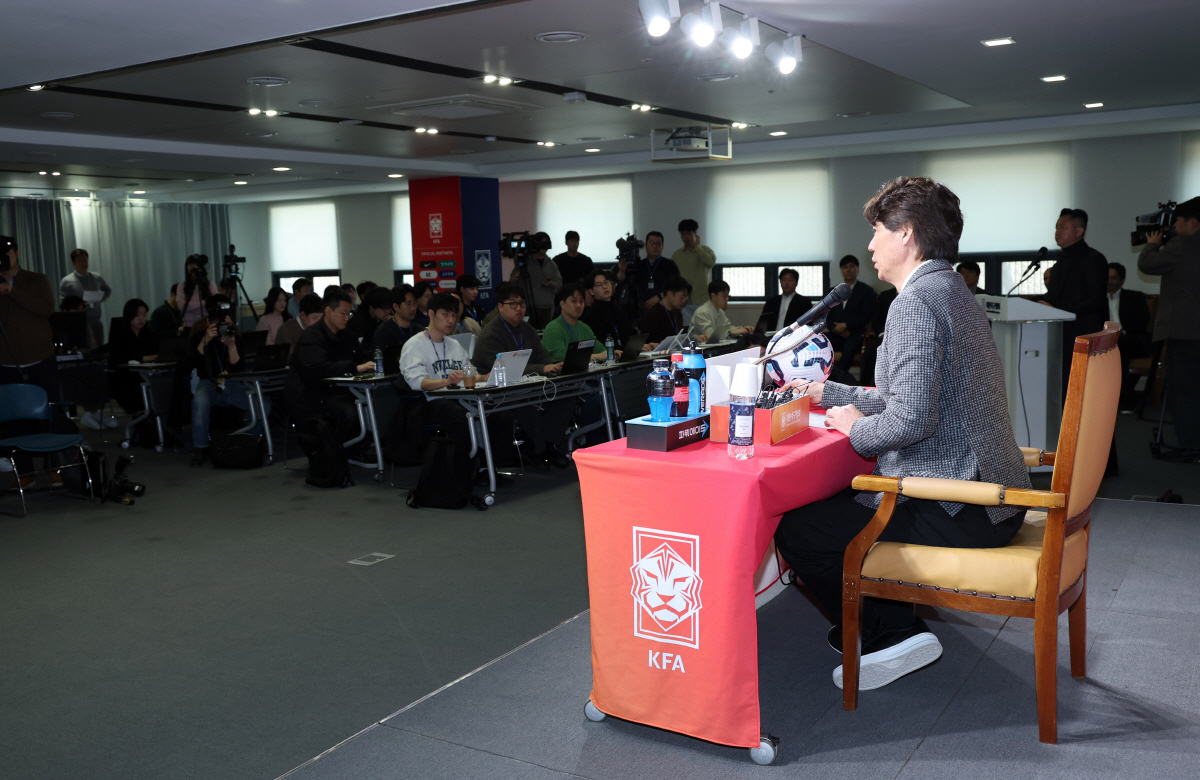 '김민재 부상 아웃' 11회 연속 월드컵 본선行 양보 못해→홍명보호 17…