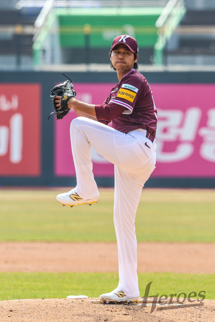 이정후 후계자 4할 뚫었다! 키움, '어빈·로그' 모두 꺼낸 두산과 2-2 무! 최약체 평가 비웃으며 2연전 1승1무