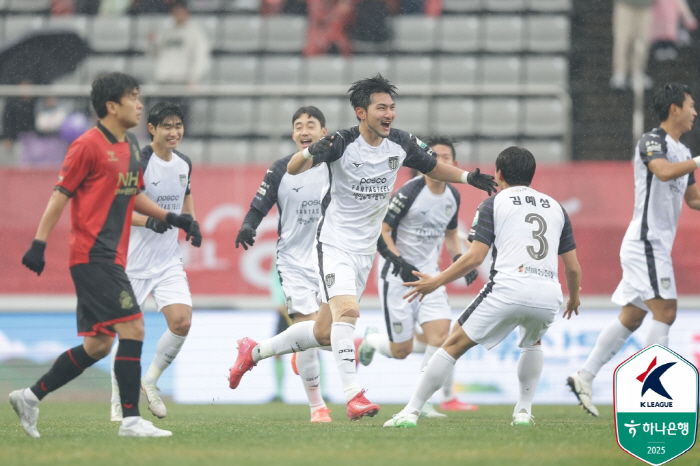 '시즌 첫 연승' 미소 지은 부산, 천안전 2-1 승리...'4골 난타전…