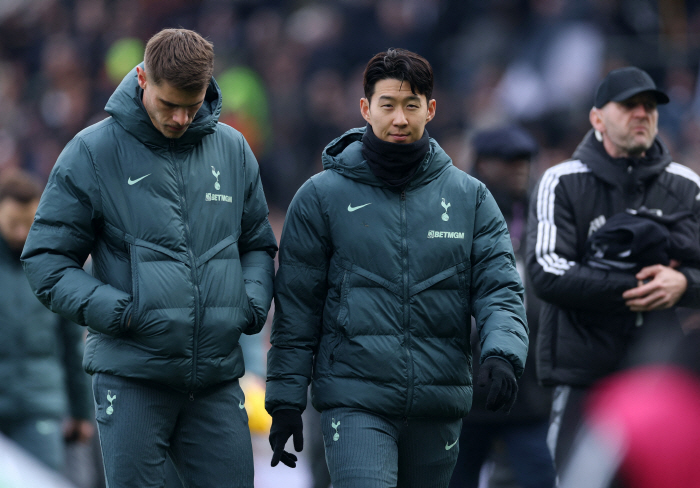 아쉽다! '홍명보호 합류' 손흥민, 풀럼전 후반 교체 출전…토트넘은 0대…