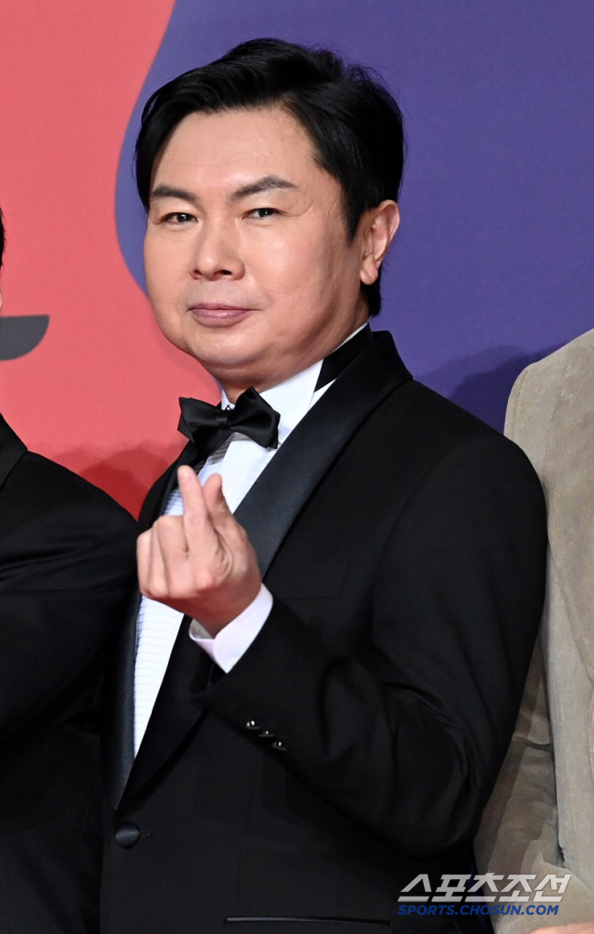 임원희, 절친 정석용 결혼 소식에 큰 충격..“나도 방송계 종사자 AI와…